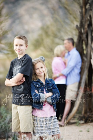 10 Basic Family Portrait Poses You Can Copy. How To Pose Family Groups